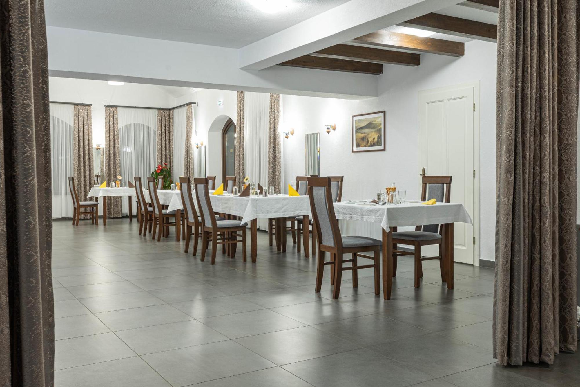Veranda Panzio Remetea  Exterior foto